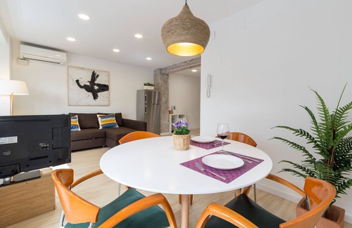 Sant Francesc Apartment | LOCATION, DESIGN, NEW BRAND, FRIENDLY HOSTS HELP TO ENJOY VALENCIA AS A LOCAL!