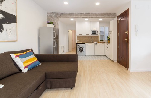 Sant Francesc Apartment | LOCATION, DESIGN, NEW BRAND, FRIENDLY HOSTS HELP TO ENJOY VALENCIA AS A LOCAL!