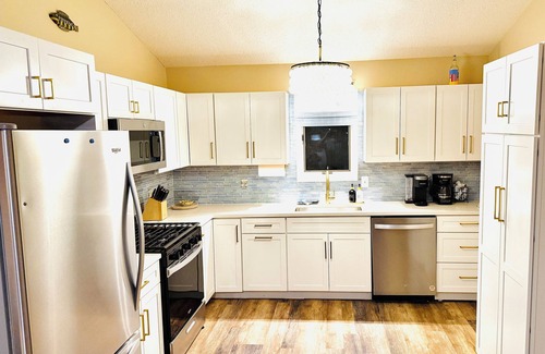 Beach Haven House | Location Location! Beach Haven LBI-Family & Dog Friendly Townhouse-Fenced Yard