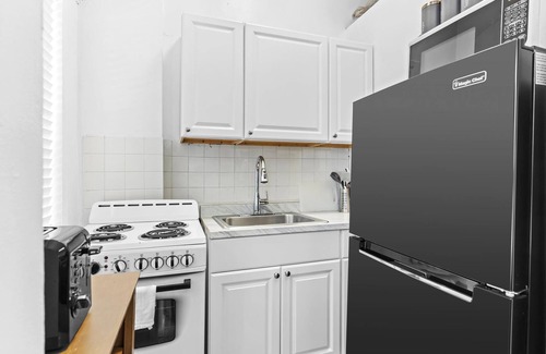 Stuyvesant Town Apartment | ★ LOCATION ★ LOCATION ★ LOCATION ★