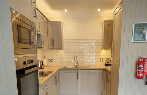 Kinloch Rannoch Apartment | Loch Rannoch Highland Club Pine Marten Lodge 02