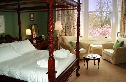 Ayr Bed & Breakfast | Lochinver Guest House