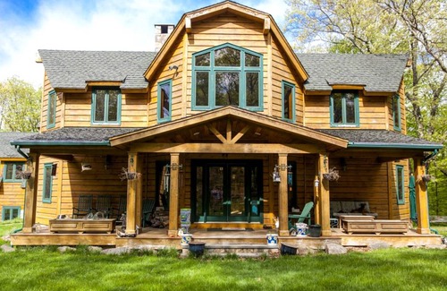 Bedford Cabin | Lodge ∙ 1 bedroom ∙ 3 guests
