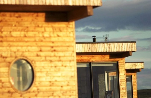 John O'Groats Cottage | Lodge 20 - 3 Bed Sea-View - a john o'groat that sleeps 6 guests in 3 bedrooms