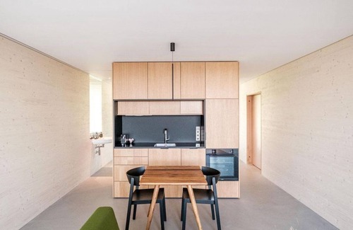 Merkendorf Apartment | Lodge 6 - NAH - Stock & Stein Lodges