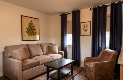 Schroon Lake Hotel | Lodge at Schroon Lake