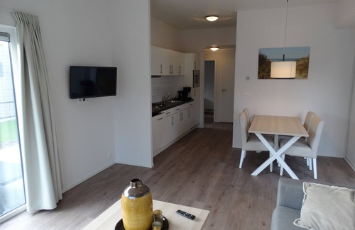 Bredene House | Lodge in Breeduyn Village with Garden Terrace