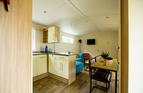 Udenhout Ski Chalet | Lodge in Duinhoeve near Dunes & Playground