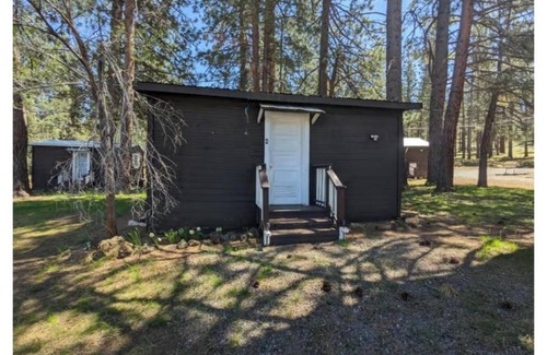 Tulelake RV Rental | Lodging 3, Two twins, full kitchen
