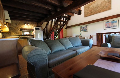 Puybrun House | Lodging complex for 15 people max in Quercy by the Dordogne valley