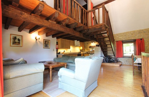 Puybrun House | Lodging complex for 15 people max in Quercy by the Dordogne valley