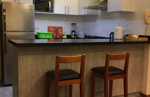 Miraflores Apartment | Loft Central Miraflores 1Bdr Kitchen Smart Tv and Desk