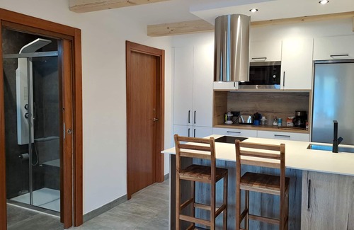 Sumbilla Apartment | Loft con Encanto e Hidromasaje en Navarra, Cerca de Baztan