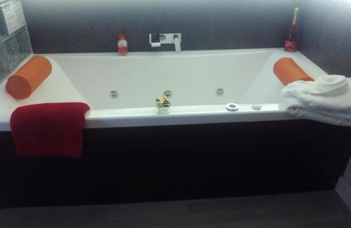Ubrique House | Loft "Elegante" Lila