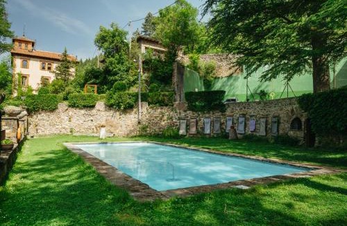 Ribes De Freser Apartment | Loft en una casa Modernista