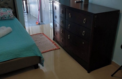 Hato Rey Central Apartment | Loft -Private Toilet & Shared Shower-5 Beds