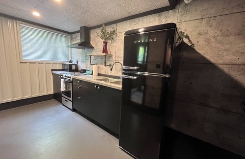 Southgate Apartment | Loft Where City Meets Country
