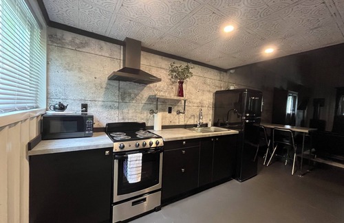 Southgate Apartment | Loft Where City Meets Country