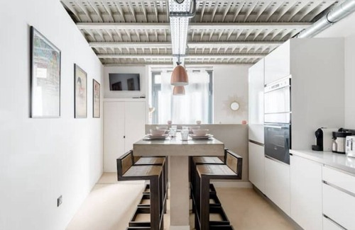 Saint-Laurent-d'Aigouze House | Loft with character and quality fittings