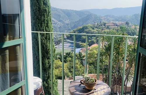 Taxco Apartment | Loft with panoramic view and kitchenette