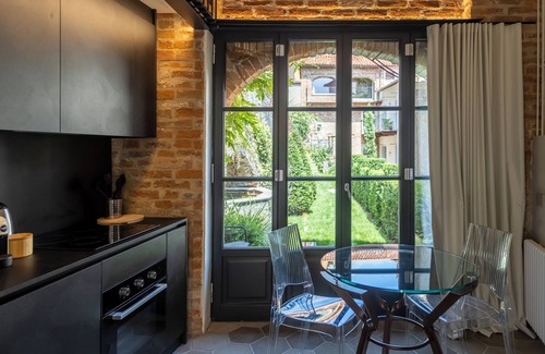 Mondovi Apartment | Loft with timeless splendor in the historic center of Mondovi Piazza