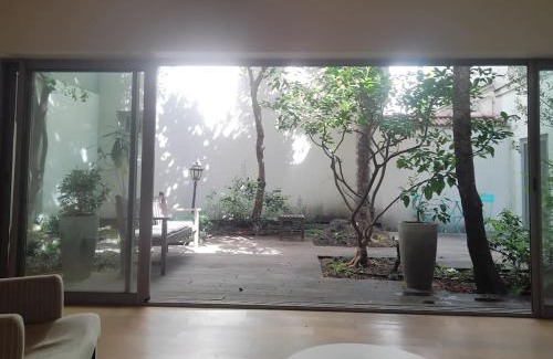 Quartier de l'Ecole-Militaire Apartment | Lofthouse with garden in Paris 5 adults, 1 kid