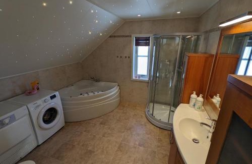 Tromso Apartment | Loftsleilighet,havutsikt,balkong,gratis parkering