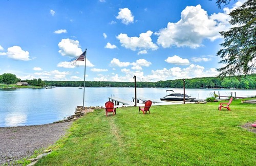 Indian Lake House | Log Cabin Getaway on Double Lot at Indian Lake!