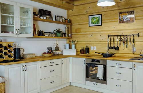 Lazne Kynzvart Cottage | Log cabin in a climatic health resort near the German border