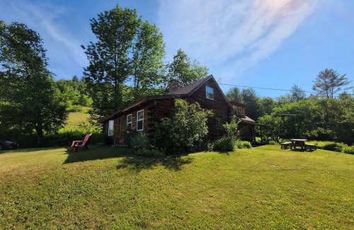 Thornton House | Log Cabin in the White Mountains of New Hampshire