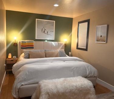 Stevensville Apartment | Log Cabin Lane Guesthouse