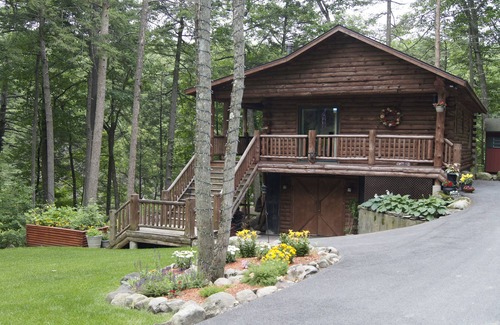 Mount Marion Cabin | Log Cabin Living on the Esopus Creek