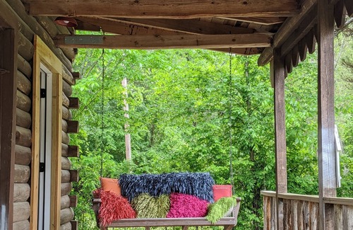 Montgomery Cabin | Log Cabin - TINY HOUSE on acreage