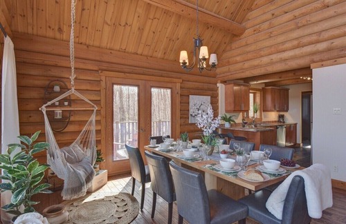 Labelle Ski Chalet | Log cabin w hot tub View near of Tremblant