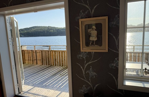 Torreby Ski Chalet | Log cabin with pool, sauna and boat by Torreby Castle | SE09080