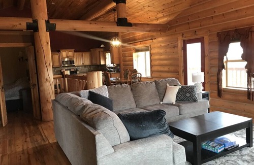 Lincoln House | Log Home on the Blackfoot River