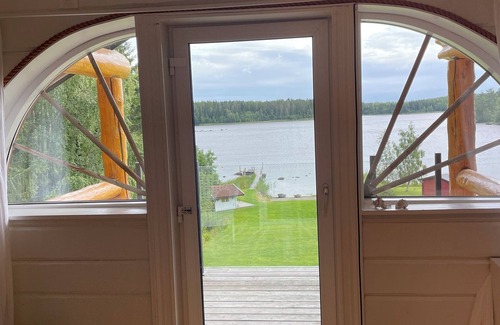 Lorudden Villa | Log house with private beach and own dock incl. boat