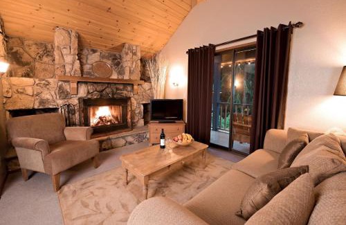 Enumclaw Hotel | LOGE Alta Crystal
