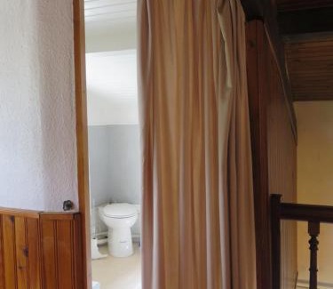 Coufouleux House | logement avec piscine cuisine extérieure, chambre salle de bain
