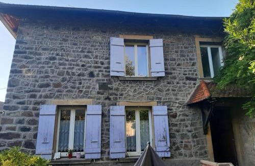 Amplepuis Apartment | Logement Confortable dans résidence privée à Amplepuis