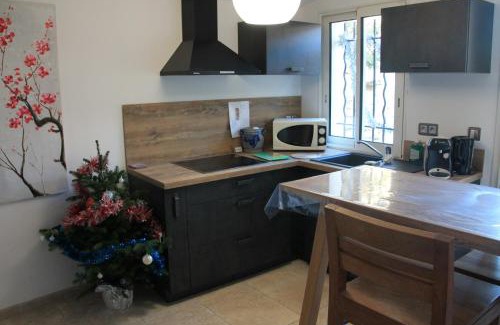 Villeneuve-les-Avignon House | logement entier dans maison pour 4