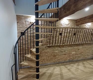 Rieux-Volvestre Apartment | logement entier avec garage.