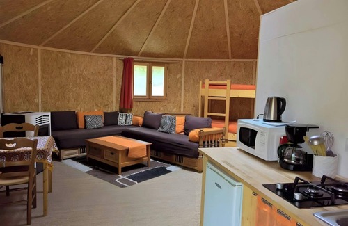 Entrepierres Ski Chalet | Logement insolite tout confort 2, piscine chauffée