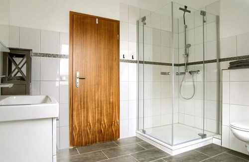 Moelln Apartment | Loggia Mölln - apartment/apartment, shower, WC, 1 bedroom