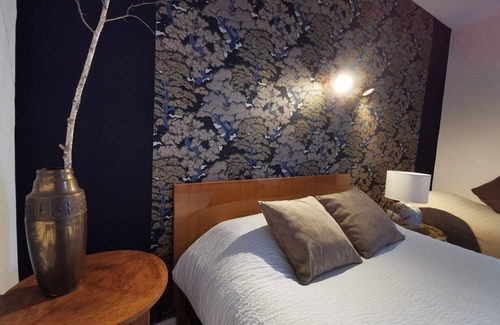 Saint-Pierre-de-Riviere Hotel | Logis Auberge La Barguillère