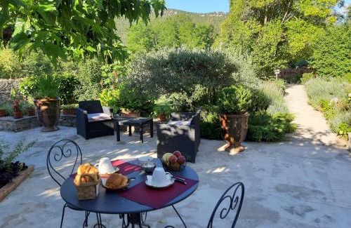 Sauve House | Logis des Magnans - Deux Chambres familiales pour 4 ou 5 personnes -