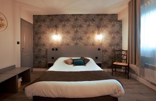 Nailloux Hotel | Logis Hôtel - Auberge du Pastel - Hôtel 3 étoiles et Restaurant