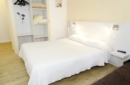 Pouzauges Hotel | Logis Hôtel de la Bruyere