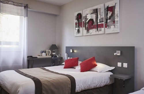 Pouzauges Hotel | Logis Hôtel de la Bruyere