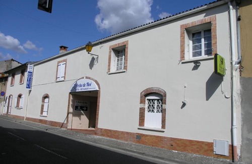 Noe Hotel | Logis Hôtel L'Arche de Noé